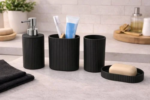 Conjunto para Banheiro com tampa de Bambu – Preta
